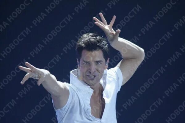 Sakis rouvas bts. Сакис Рувас Евровидение 2009. Сакис Рувас сейчас 2022. Евровидение 2004 сакис Рувас Греция. Сакис Рувас Евровидение 2016.