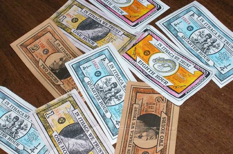 Собственные валюты. 700 евро в рублях. Дизайн собственной валюты. Нац валюта россии. Иностранные деньги.