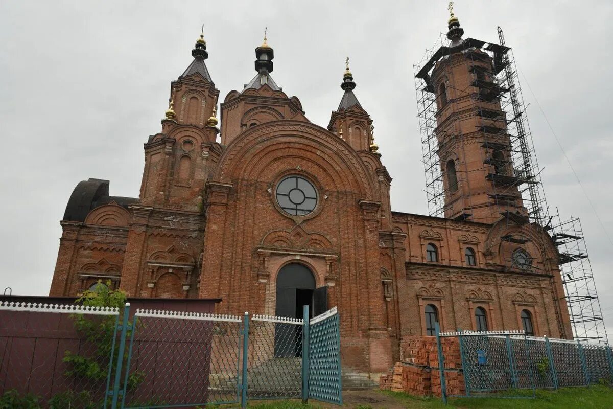 Погода в ташле самарская область ставропольский. Мусорка самарская область храм. село мусорка самарская область храм космы и дамиана. село мусорка храм косьмы и дамиана самарская область. храм в селе мусорка самарской области.