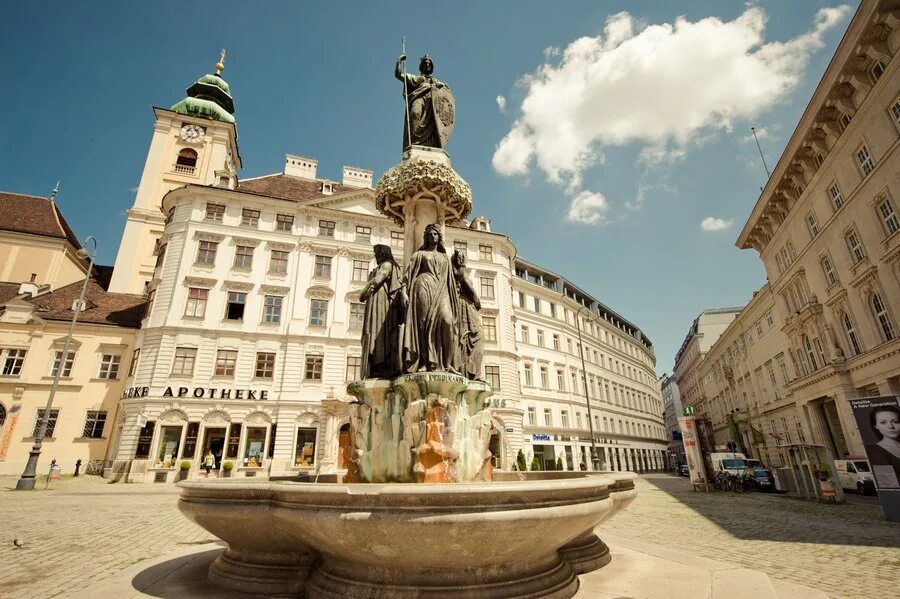 Город вена австрия достопримечательности. Площадь австрии. Площадь австрии. Вена столица австрии. Vienna austria фонари.