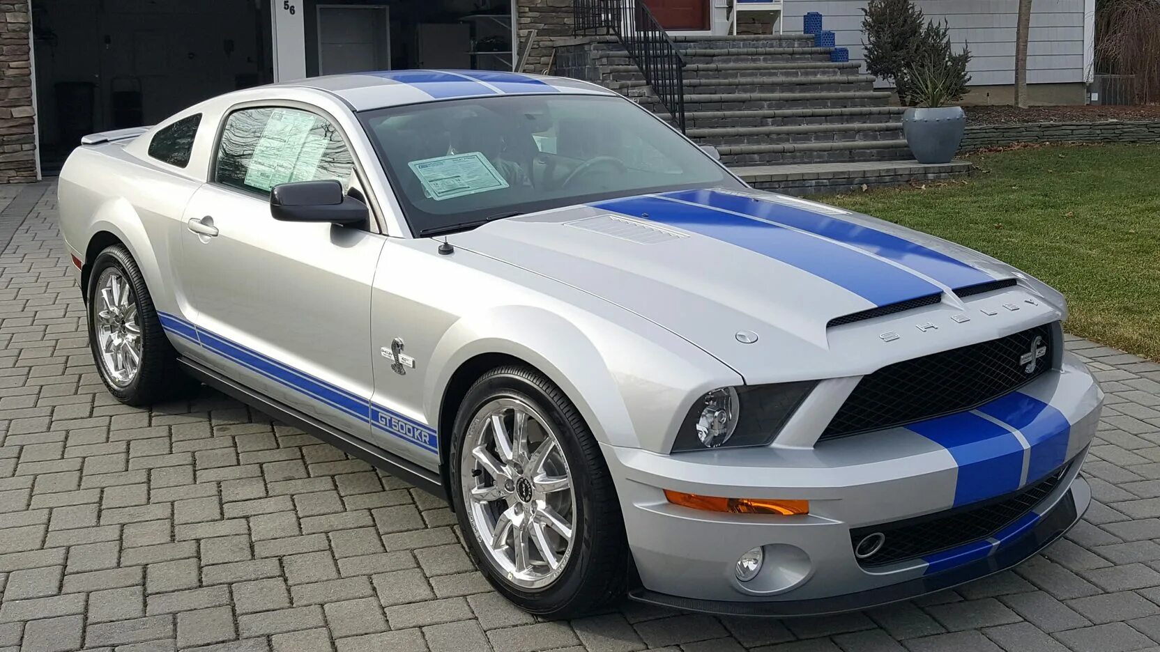 Мустанг производитель. Ford Shelby gt500kr 2008. Форд Мустанг Шелби gt500 2008. Ford Mustang gt350 2008. Форд Мустанг Шелби ДЖИТИ 500 2008.