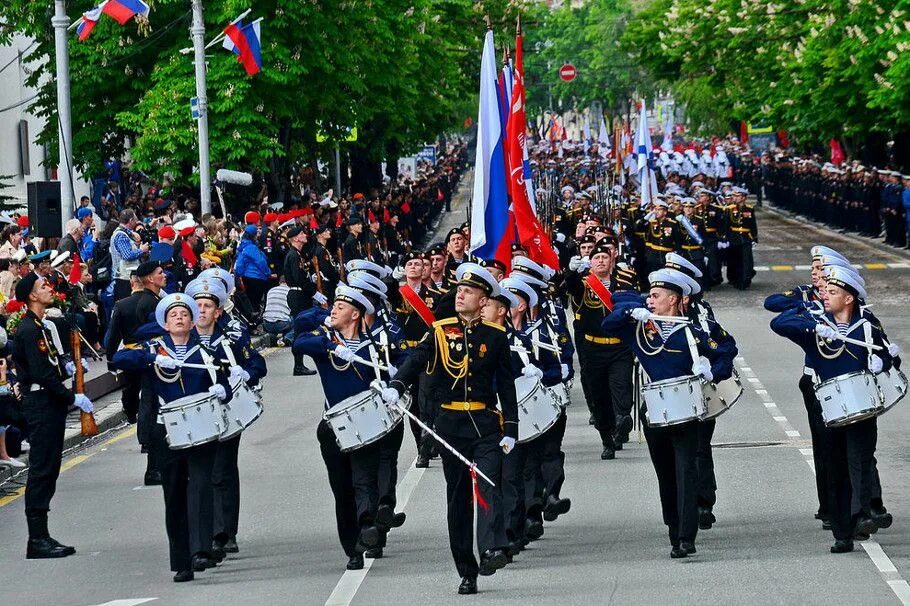9 мая севастополь программа. С днем победы севастополь. парад победы в севастополе. 9 мая с праздником севастополь. севастополь май.