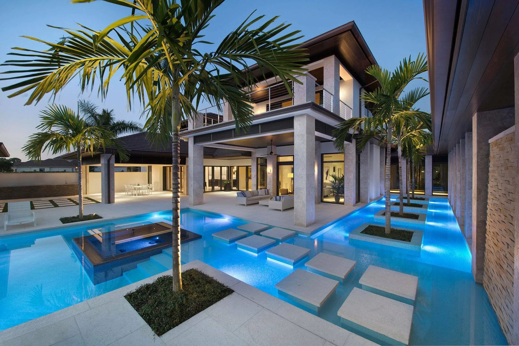 Фото крутых домов. Особняки в Майами. Особняки Майами Флорида. Дом вилла пирса Броснана. Modern Mansion Лос Анджелес.