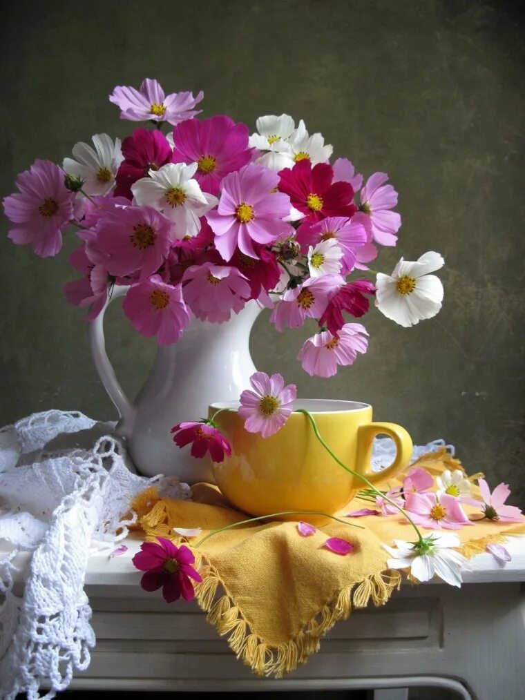 Букеты утро. Утренние цветы. Красивые натюрморты с цветами. Букет цветов «утренний». Красивые утренние цветы.