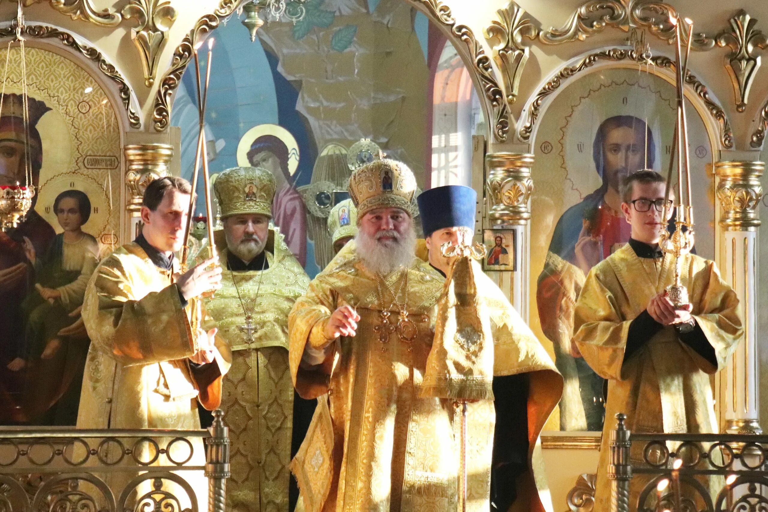 Первые богослужения. Архиерей проповедь. Хиротония во епископа Алексия Бузулукского. Неделя о мытаре и фарисее.