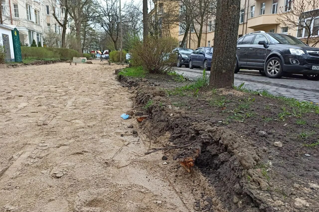 Капитального ремонта улицы. На улице. улицы калининграда. калининград реконструкция. капитальный ремонт.
