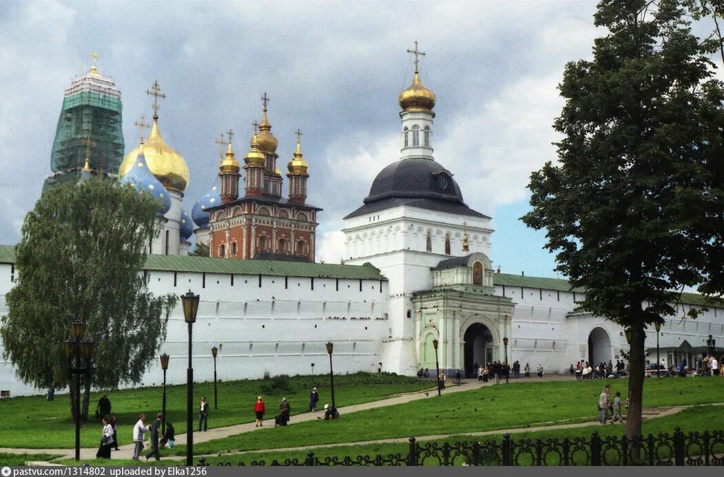 В каком городе находится троице. Троице-сергиева лавра сергиев посад. сергиев посад лавра монастырь. свято-троицкая сергиева лавра в загорске. сергиев посад достопримечательности троице сергиева лавра.