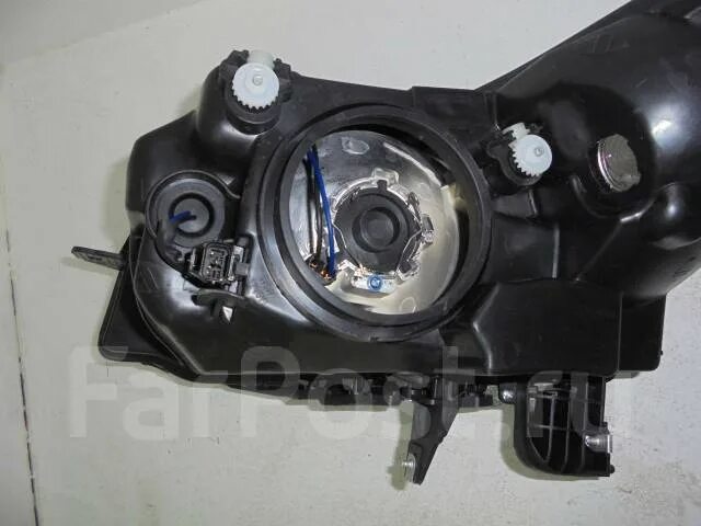 Корректор фар шевроле круз. Штекер корректора фар шевроле круз 2011 года. Корректор фары tyc 20b072052b. Корректор фар шевроле круз. Электрокорректор фар круз.