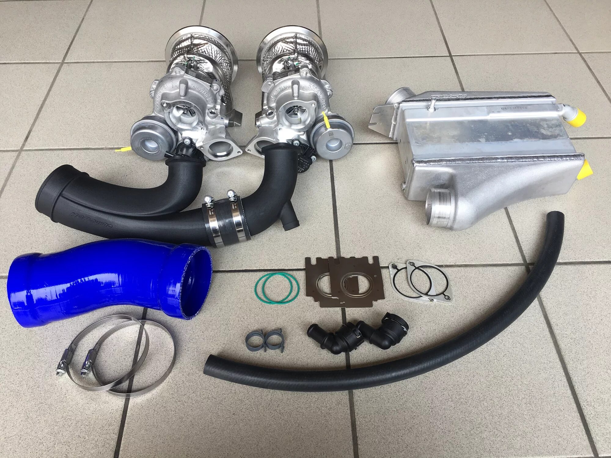 Iqoo z9 turbo vs