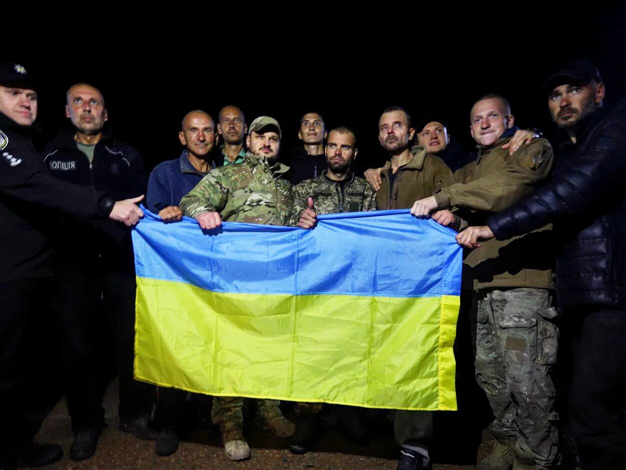 09 24. 09 24. Новости украины на сегодня 01. Новости украины на сегодня 01. Порошенко на майдане.