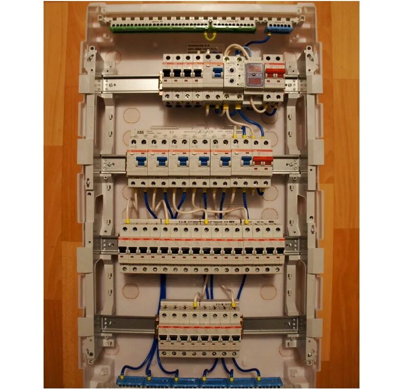 Сборка автоматов в квартире