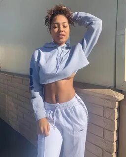 Pin by 𝔟 𝔢 𝔟 𝔢 𝔠 𝔦 𝔱 𝔱 𝔞 on Parker Mckenna Posey in 2020 Parker mc...