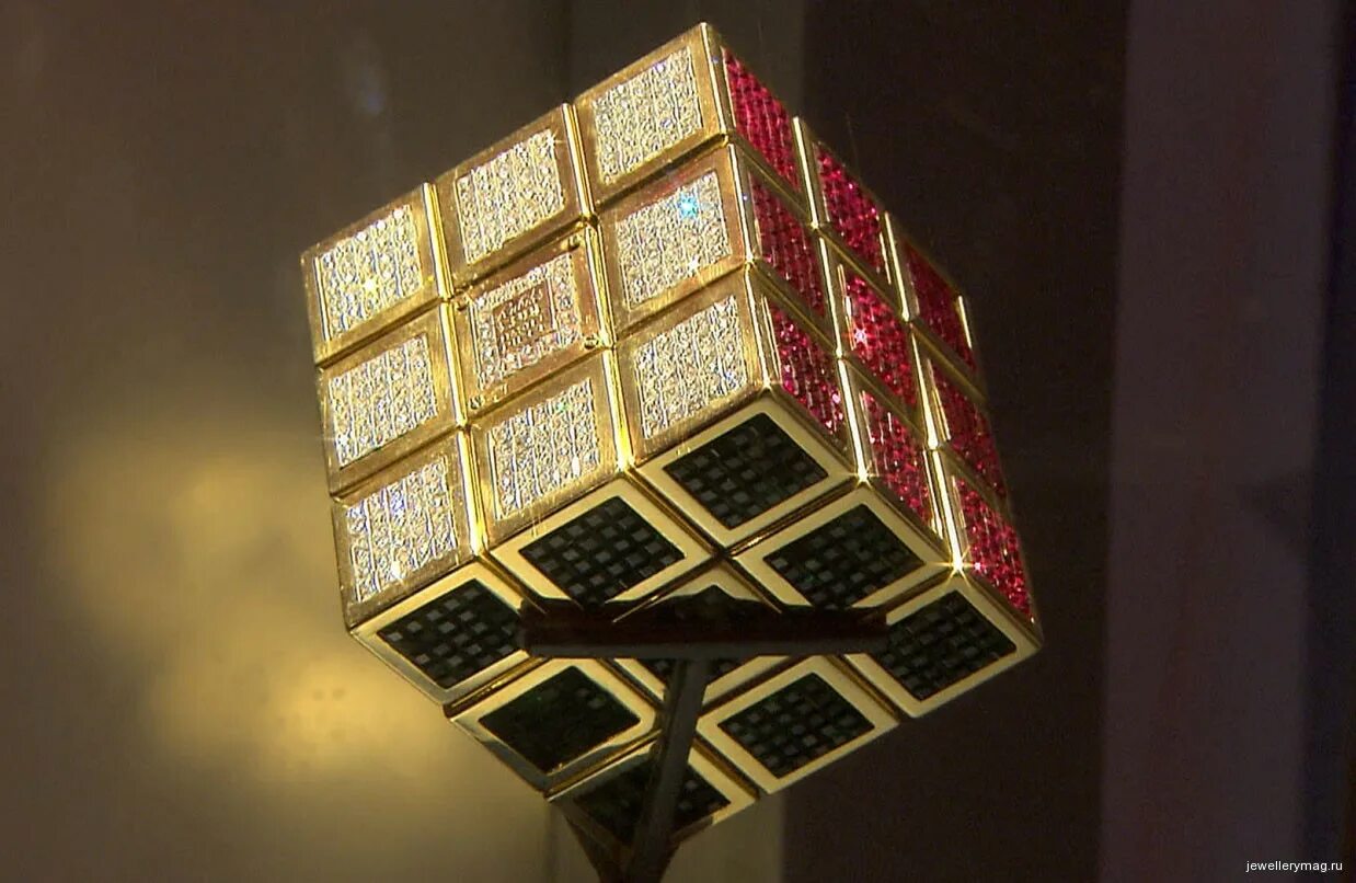 Кубик рубика дорогой. Кубик рубика «masterpiece cube». самый дорогой кубик рубик в мире. фред куэльяр кубик рубика. самый дорогой кубик рубика 3х3 в мире.