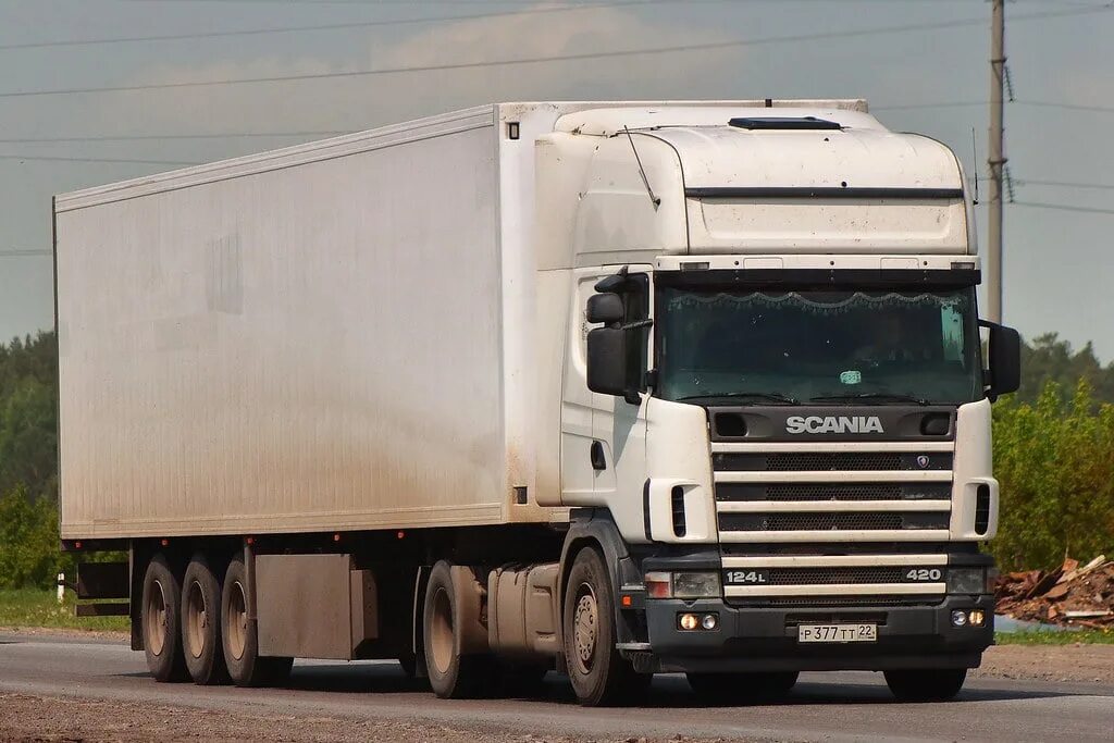 Совавто санкт-петербург фото. Фура е категория. Scania 124. Фура на складе. Скания кат с.