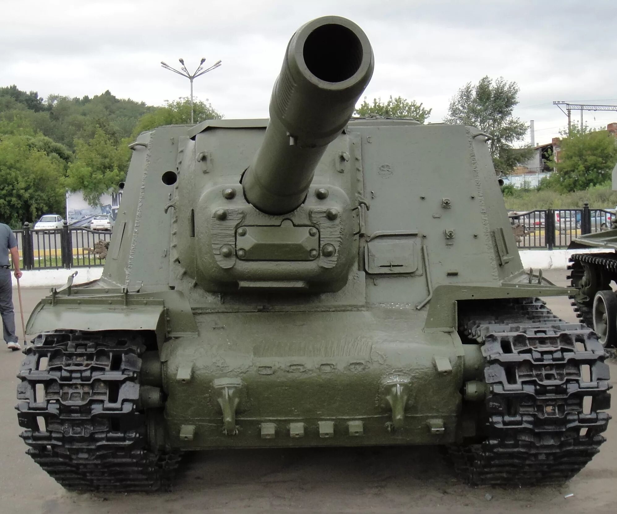 Сау ису. Танк ИСУ 152 зверобой. ИСУ-152 самоходная Артиллерийская. ИСУ-152 зверобой. Танк ISU 152.