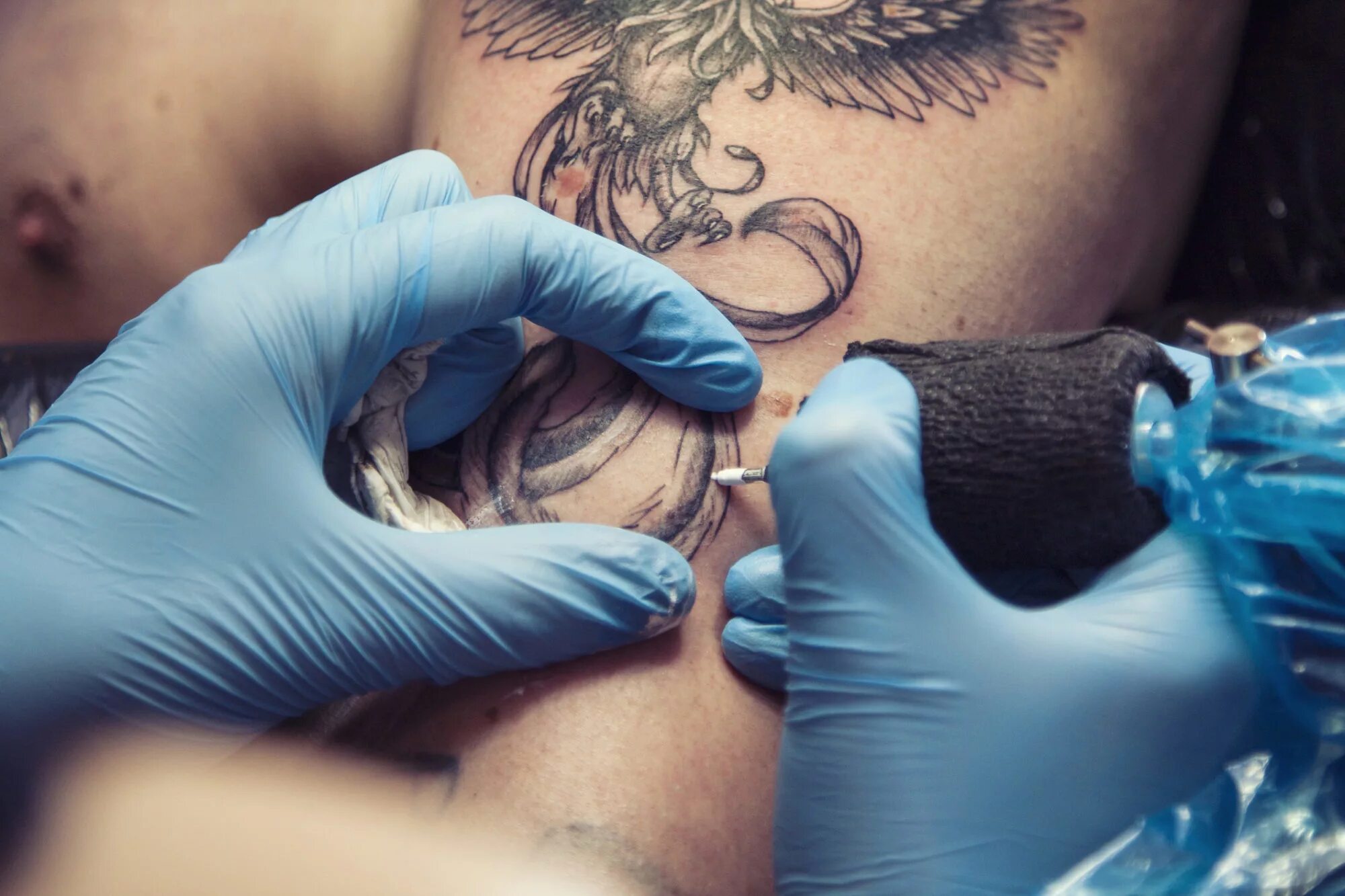 Опасны ли тату. Татуировки. Процесс нанесения Татуировки. Фото татуировок.