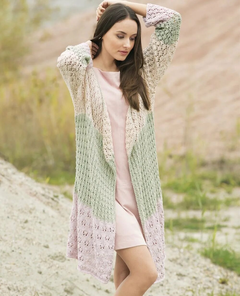 Верена синий кардиган 2020. Летний кардиган спицами для женщин. Вязаный летний кардиган верена. Вязание кардиганов лета. Кардиган вязаный.