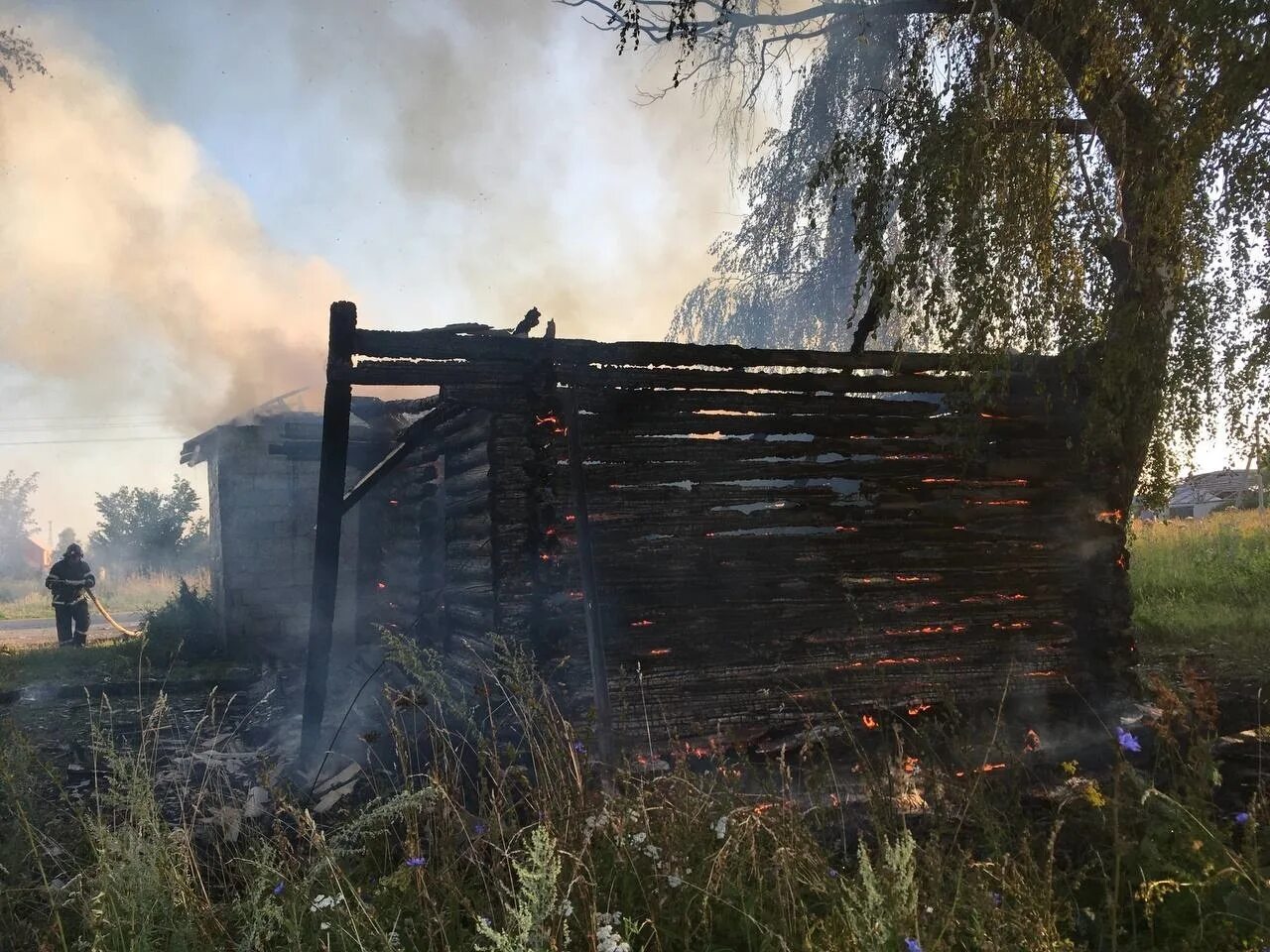 Мчс чувашии моргаушский район. Вурнарский район чувашия пожар. Пожар в чебоксарах. Пожар в чебоксарах. Сгорел дом в сюлово в чувашии.