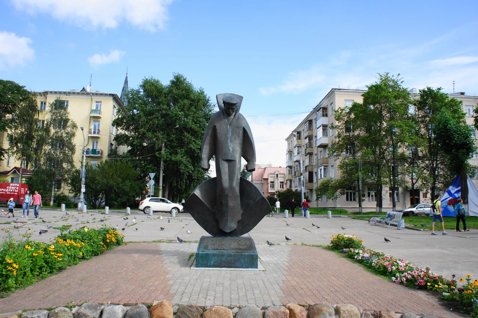 Юнг архангельск. Памятник Соловецких Юнг в Архангельске. Памятник юнгам в Архангельске. Памятник юнгам Северного флота в Архангельске. Памятник Соловецким юнгам (Соловецкий).