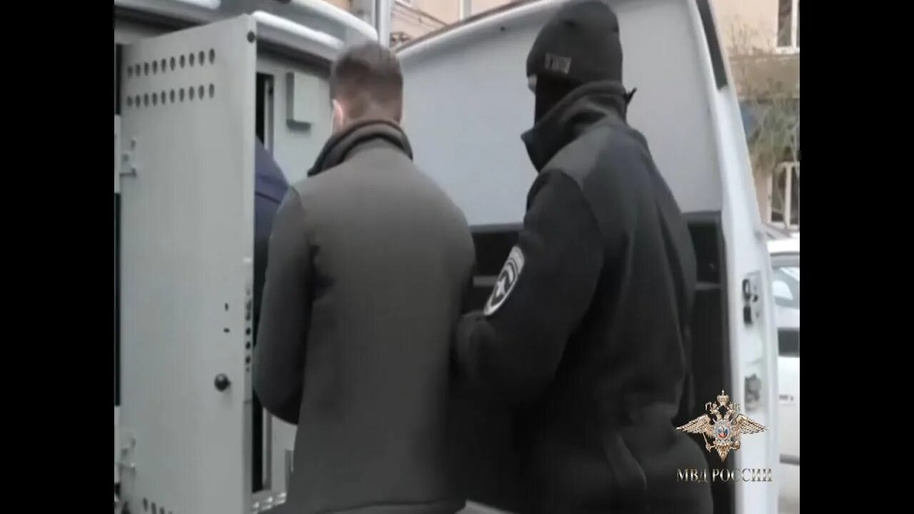 Административное задержание. Задержаниемошениковв вологде. Исключительное задержание. Штурм мошенников. Административное задержание лица.