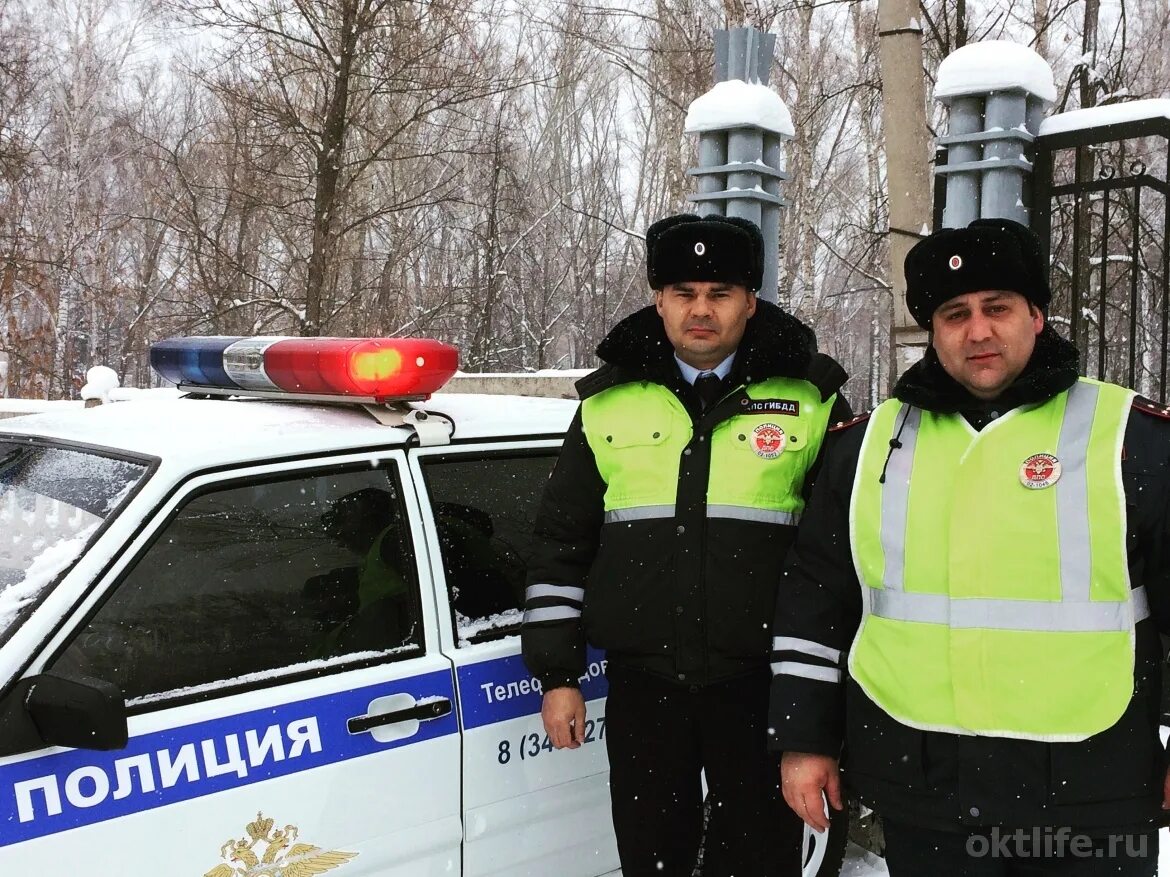 Сотрудники гибдд видео. Дорожно-патрульная служба ГИБДД. ДПС. Сотрудник ГИБДД.