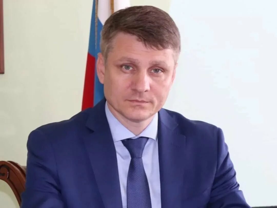 Мэр шахт. Станиславов денис иванович. Андрей ковалев шахты. Станиславов антон иванович. Ковалев шахты администрация.