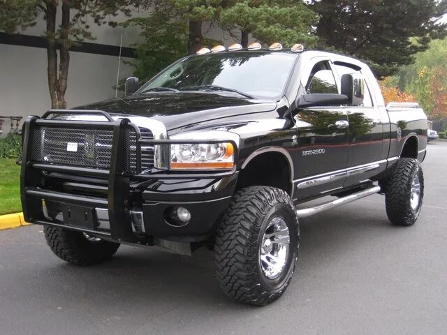 Додж дизель купить. Dodge Ram 2500. Dodge Ram 2500 Mega Cab. Додж рам 2500 дизель. Dodge Ram 2500 6.7 Diesel.