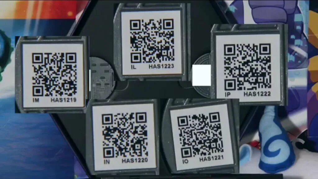 Qr код часов honor. QR коды Хасбро Звездные войны. QR код от компании Хасбро.