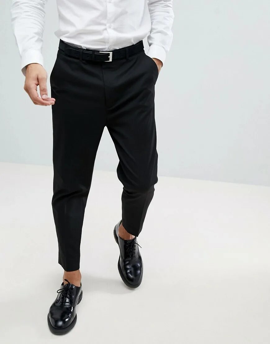 Мужчина низ. Черные брюки Асос десинг. Черные штаны мужские Асос. ASOS Design брюки мужские. Брюки Асос мужские.