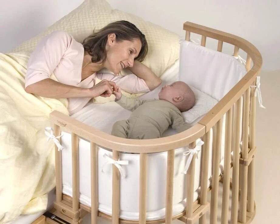 Как приучить спать отдельно. Кроватка babybay Original. Кроватки Giovanni Baby Crib. Кровать для родителей и младенца. Кровать для совместного сна с ребенком.