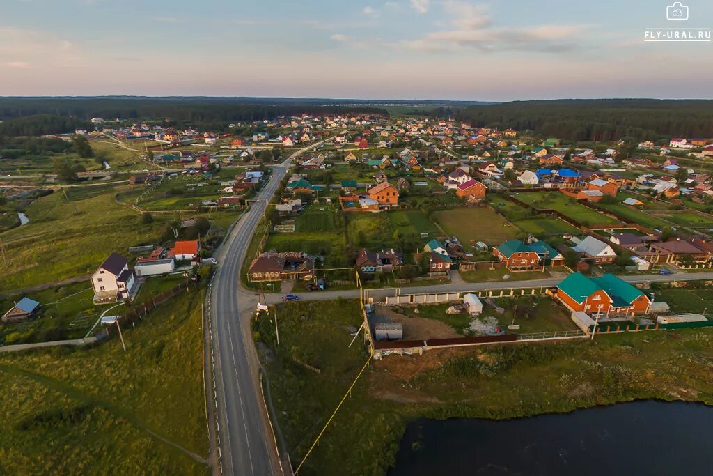 П длит. Поселок Бобровский Свердловская область. Поселок Бобровский Свердловская Сысертский район. Свердловская область, Сысертский г.о., пос. Бобровский. Бобровский поселок Екатеринбург.