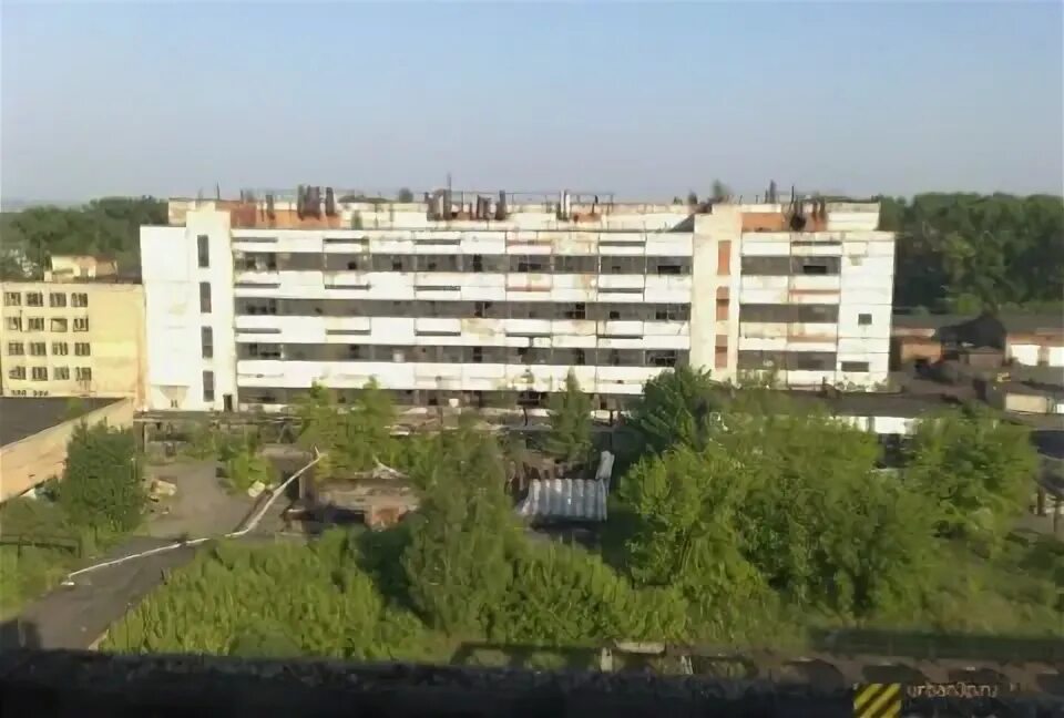 Заброшенный завод в ленинске кузнецком. Шахта абашевская новокузнецк. Заброшки урала. Заброшенная больница на краснопресненской. Заброшенный завод в ленинске кузнецком.
