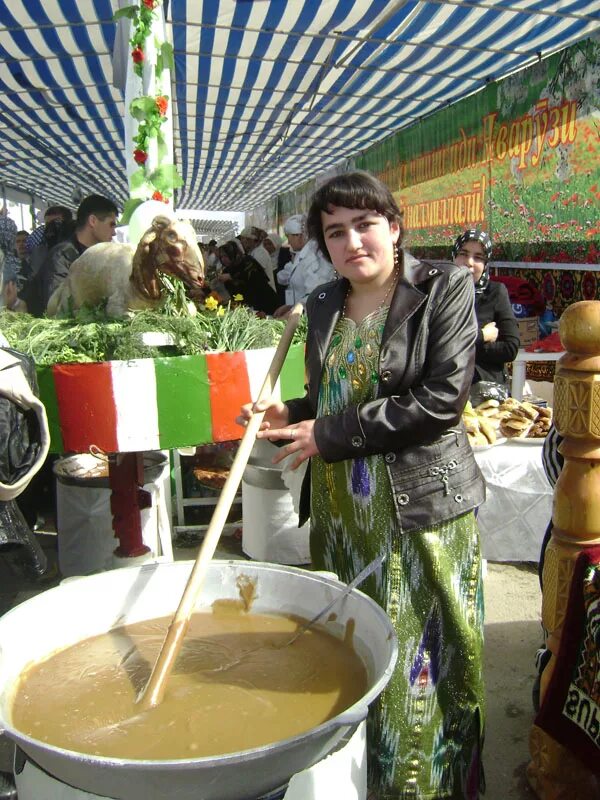 Навруз 2018 в Худжанд. Навруз в Таджикистане. Навруз для детей сумаляк. Праздник Навруз в Таджикистане. Погода хужанд