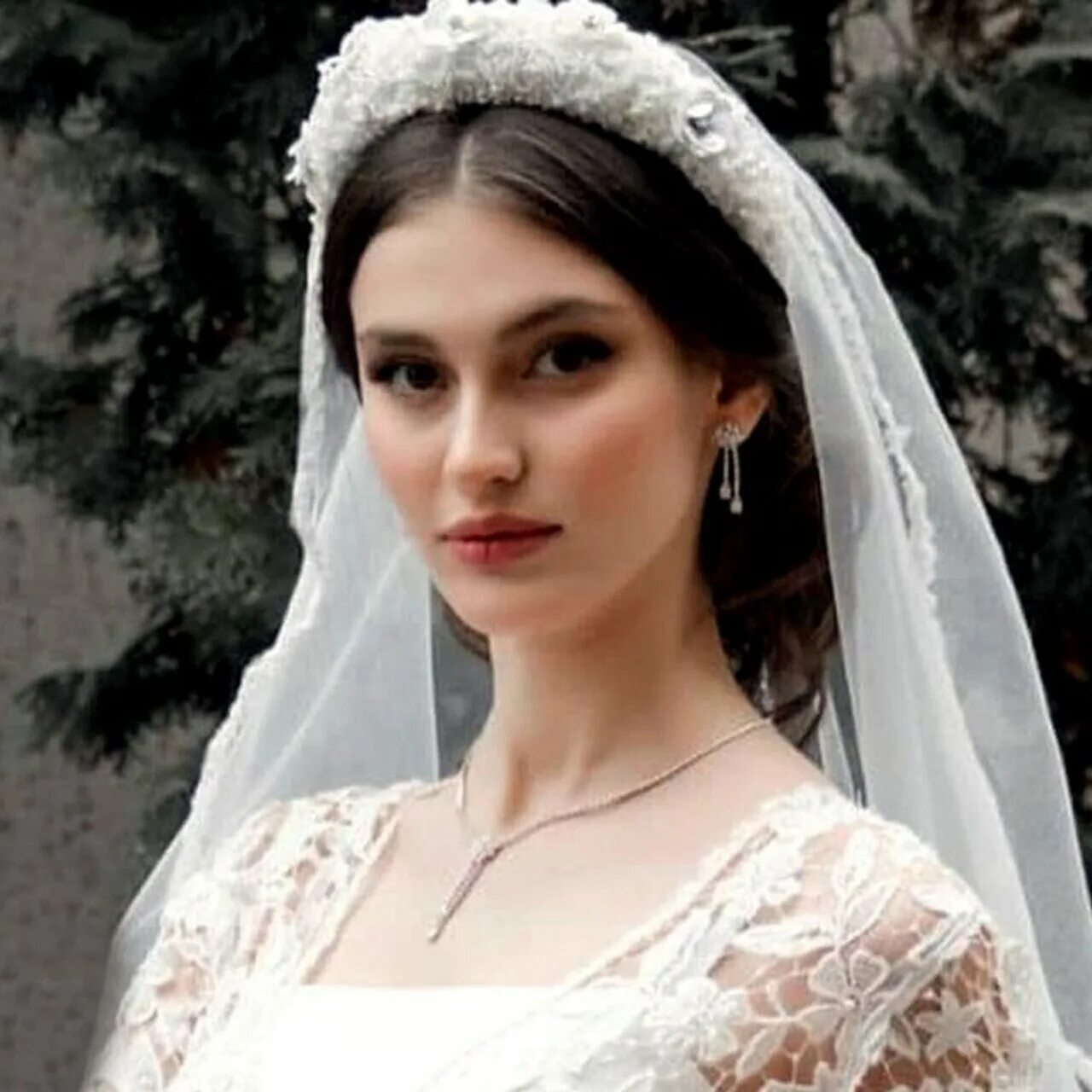 Мадина байсарова. Аламат абубакарова. Аламат абубакарова. Аламат байсарова аламат. Мадина байсарова.