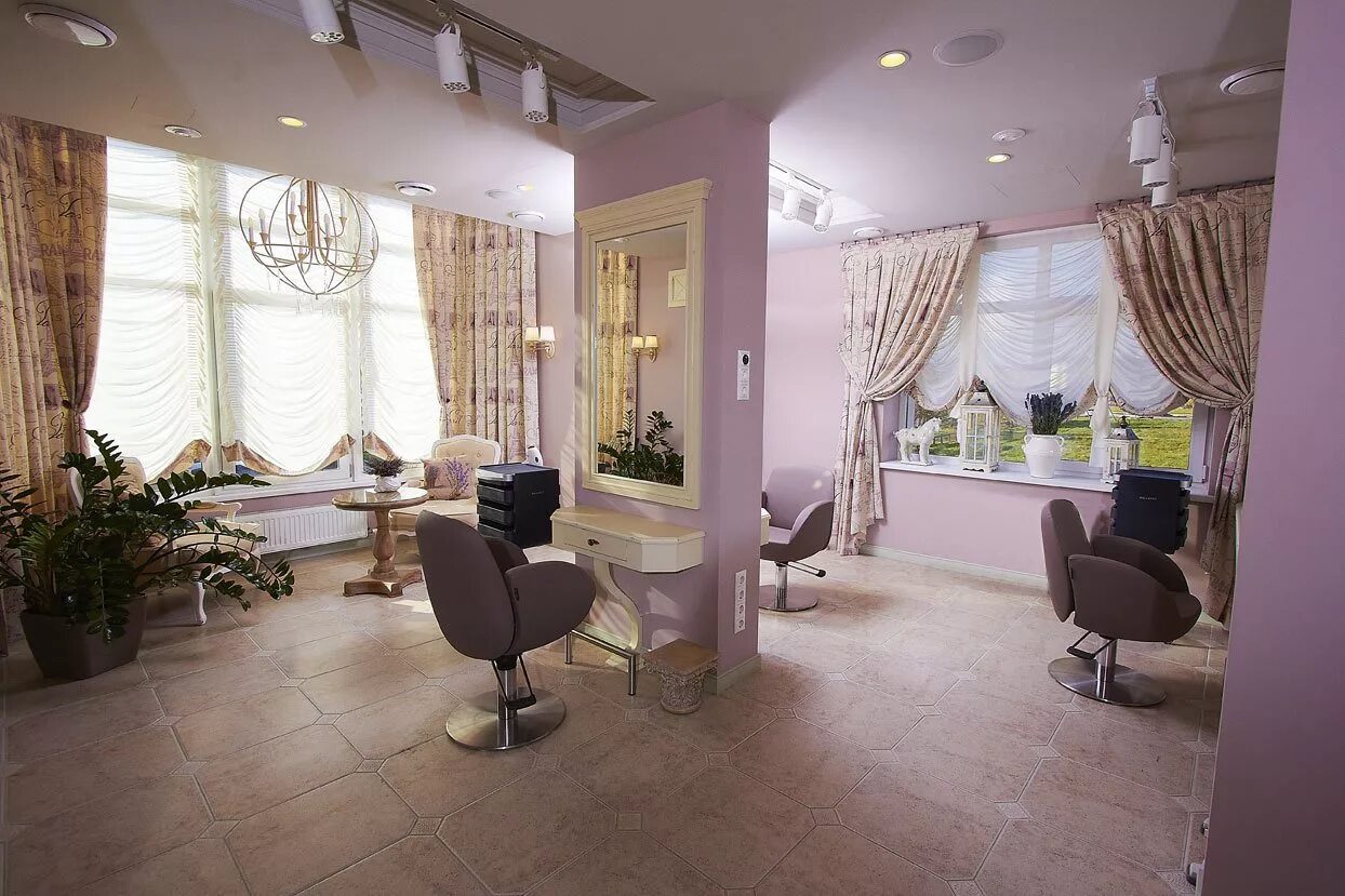 Центр эстетики и красоты. А мед клиник проспект мира. Эссенс салон красоты вешки. Салон в квартире. Центр красоты альбина орёл.