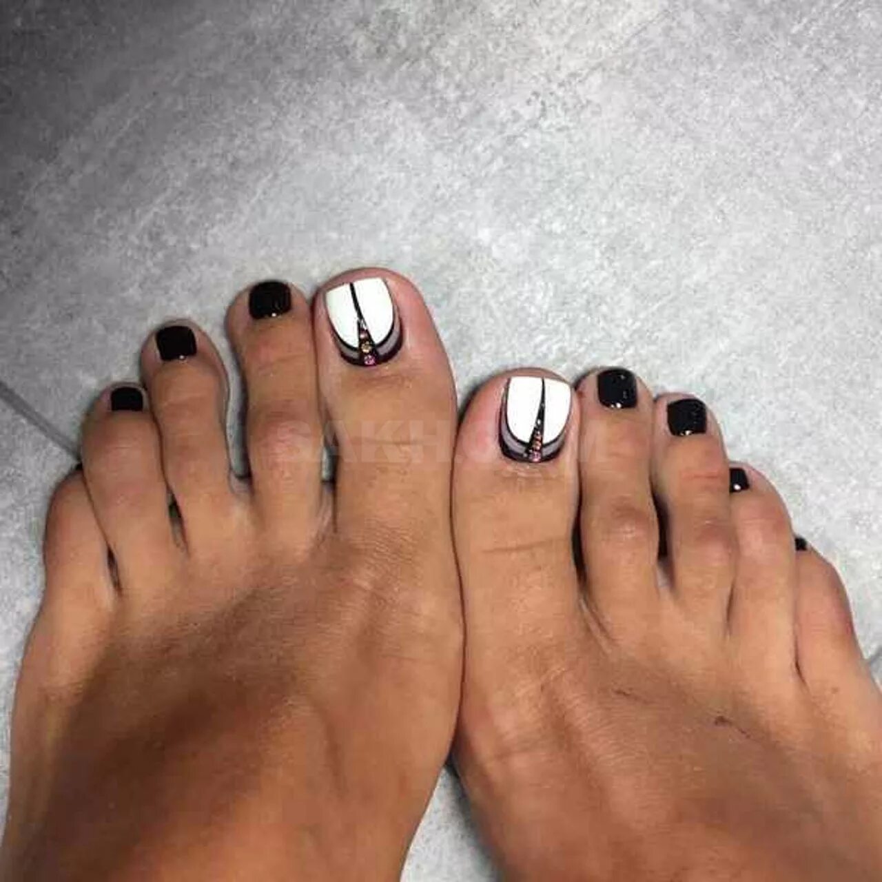 Нежный педикюр. Дэвид лоу педикюр. Педикюр терминология. Шикарный педикюр. Стильный педикюр.