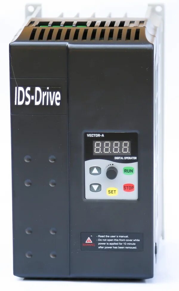 Преобразователь частоты drives. Частотный преобразователь IDS Drive m751t4b. Преобразователи частоты IDS Drive m152t4b. Частотный преобразователь IDS Drive 220 v. Частотник IDS m152t2b.