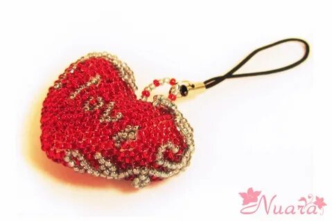 Фигурка сердце из бисера