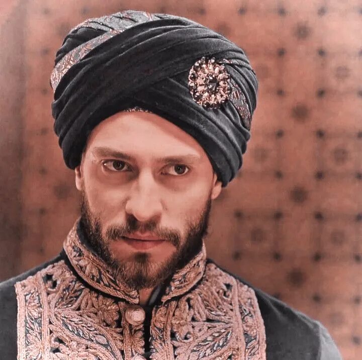 нурбану султан в империи кесем. кто играл кесем в великолепном веке. экин коч и берен саат в сериале «великолепный век. кто играл кесем в великолепном веке. кадир догулу кесем.