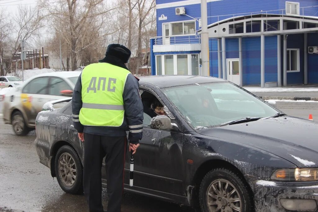 03.04 24 новая жизнь. Нарушение ПДД. ГИБДД на дороге. ДПС на дороге. Нарушение ПДД пешеходом.