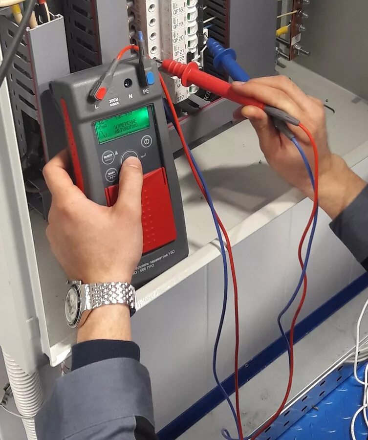 компрессионные приборы асис. прибор упк 0. вибродиагностика подшипников асинхронного двигателя. мегаомметр fluke 1507. проведение испытаний прибора.