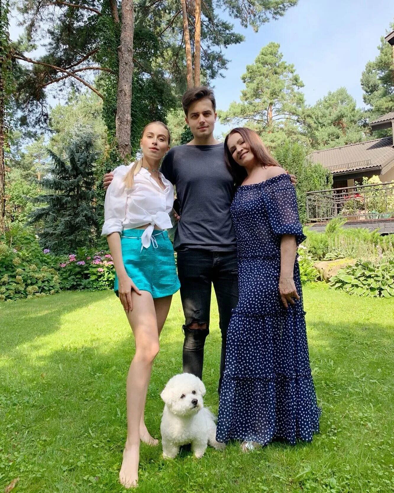 особняк софии ротару. софия ротару 2021. ротару 2022. софия ротару в россии 2021. маршинцы дом софии ротару.