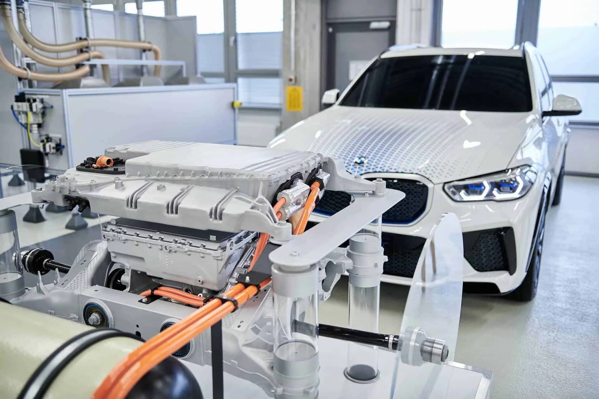 Bmw x5 топливо. BMW x5 водород. Водородная BMW. BMW hydrogen 2022. BMW x5 i hydrogen next.