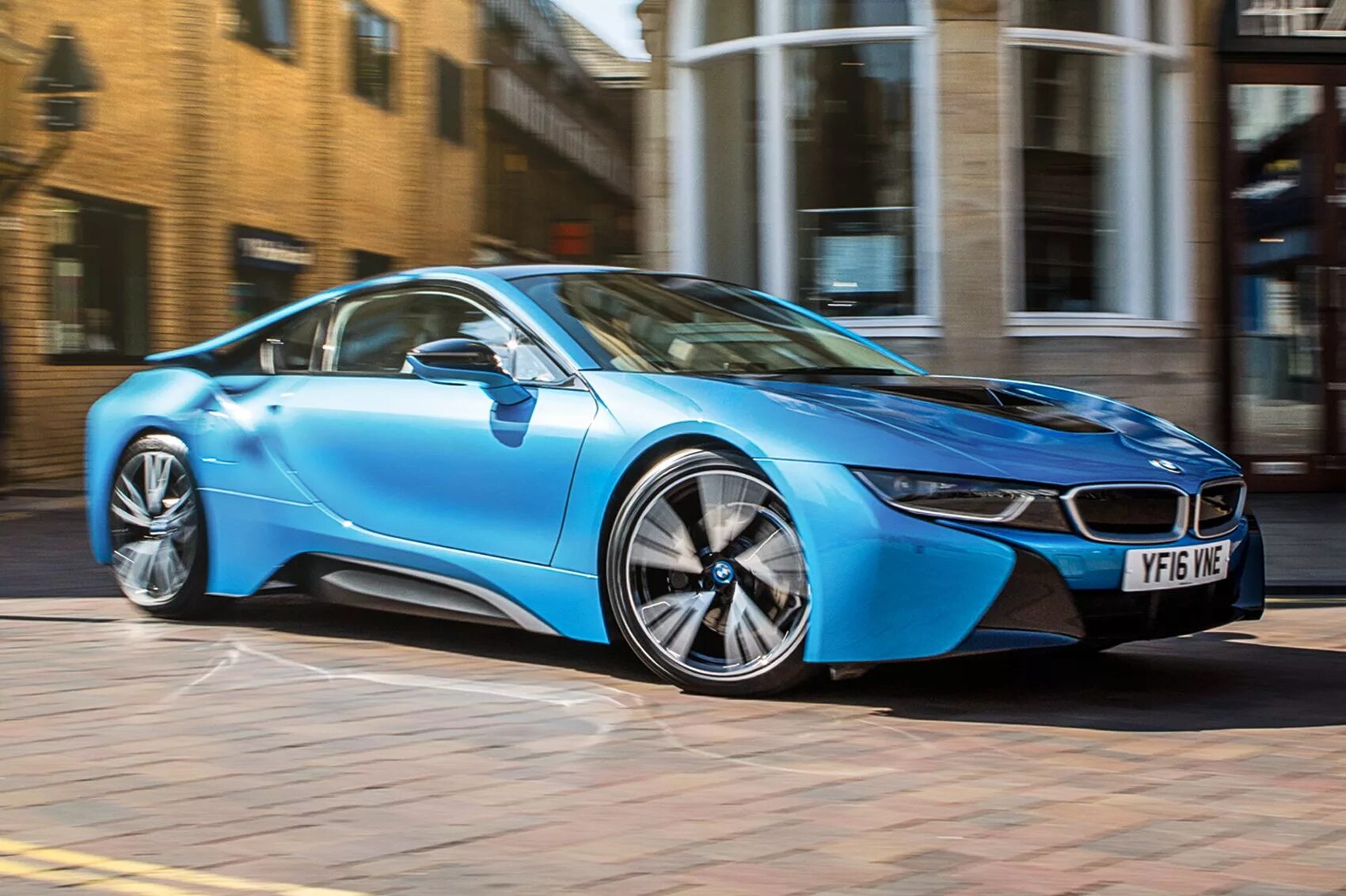 Новые 1 16 5. БМВ спорткар i8. BMW i8 2017. BMW i8 Coupe 2018 sportscar. BMW i8 narxi.