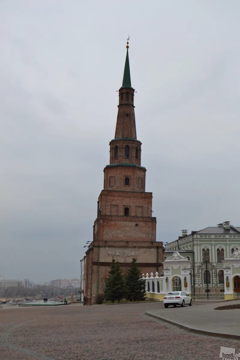 Чуть чуть казань. Мечеть Сююмбике. Сторожевая башня Казанского Кремля. Башня Ивана Кущника.