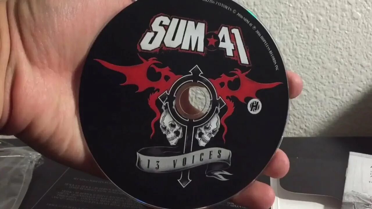 Sum 41 13 Voices. Мерч sum 41 13 Voices. Sum 41 13 Voices альбом. Out for Blood sum 41.