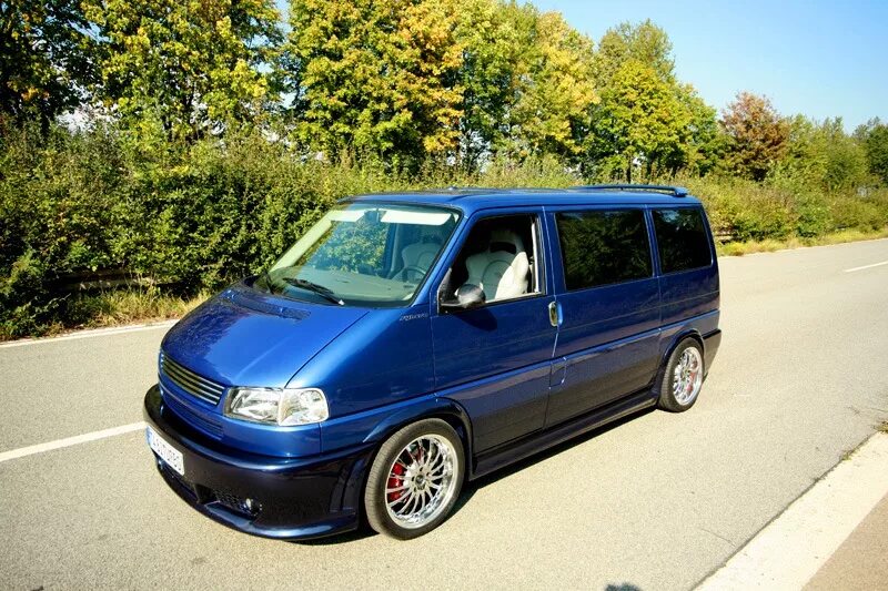 VW Transporter t4 Tuning. Фольксваген Транспортер т4. Т-4 Фольксваген-т4. Volkswagen t4 Caravelle синий.