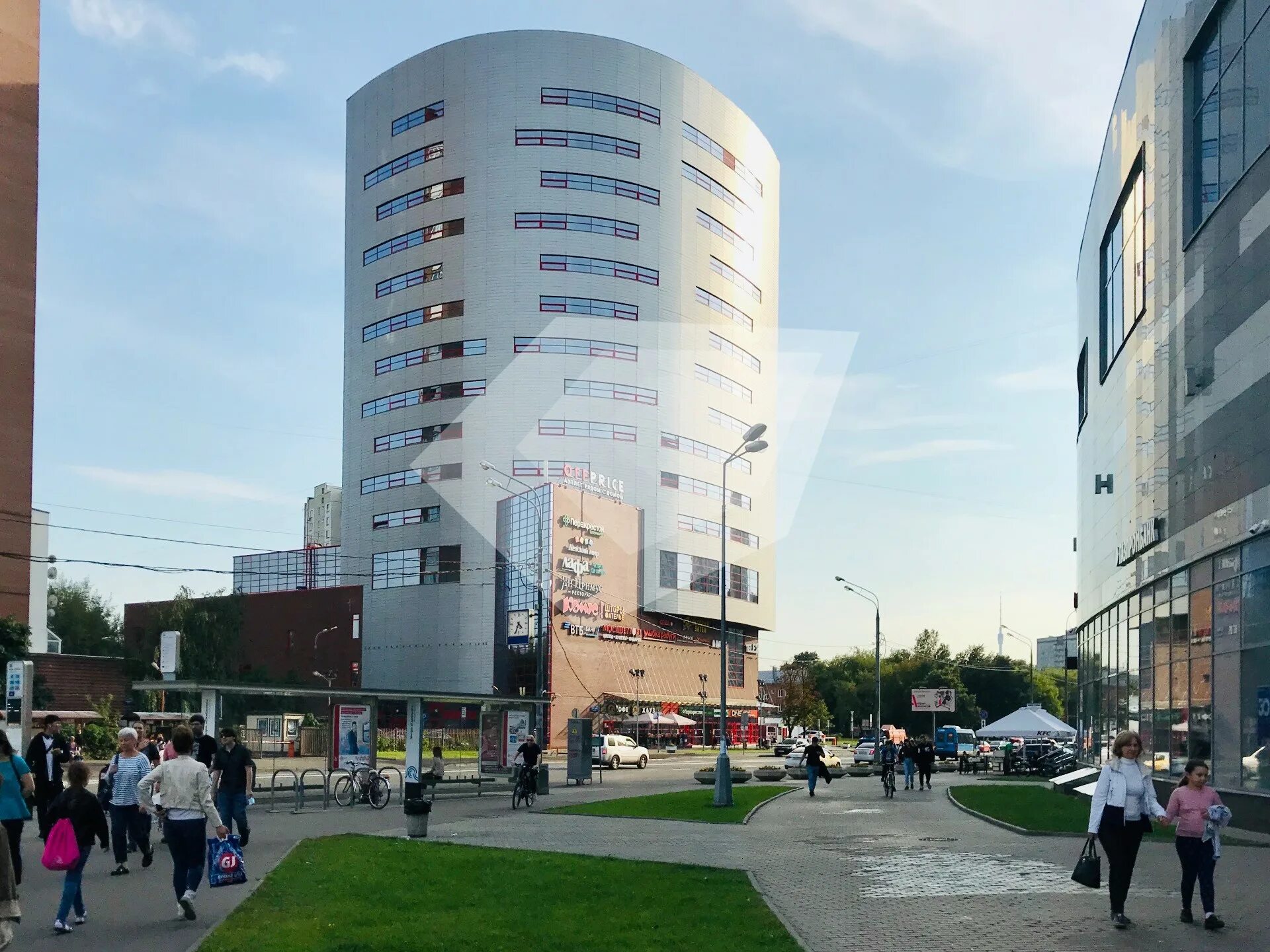 Г. Снежная, д. Снежная, д. Снежная 26 москва. Тц снежная.