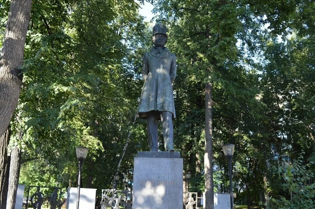 О нас