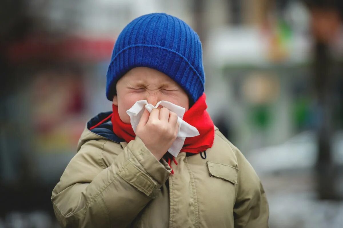 Ребенок Grip. A child with a Cold. Нос начинай дышать реклама. 1 Ноздря не дышит у ребенка.